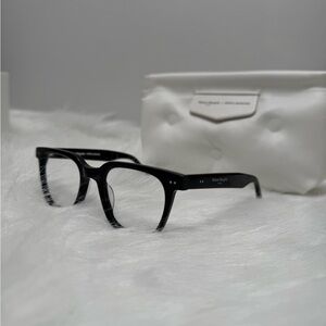 Maison Margiela - MM117 01